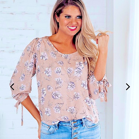 Everly Tops - Last chance! Everly Miss My Love Tie Sleeve Top